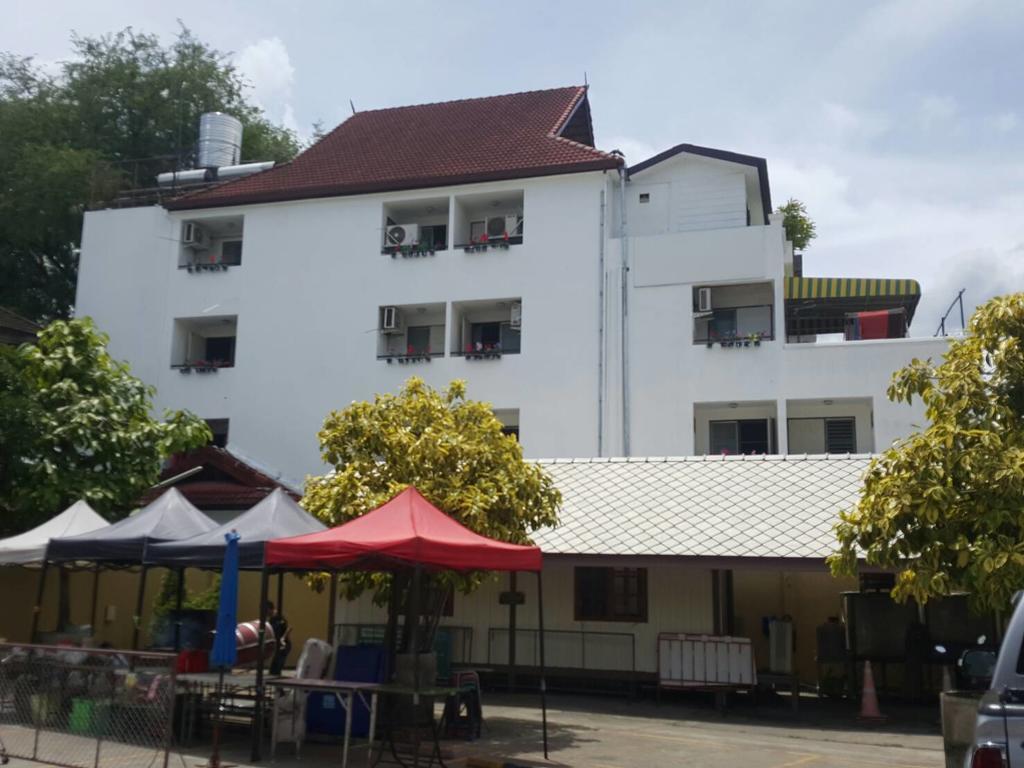V.I.P. House Hotel Chiang Mai Exterior foto